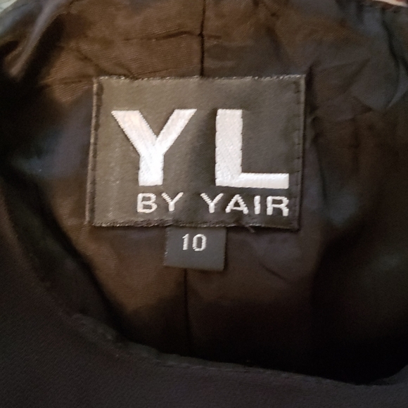 Dress - Picture 4 of 4